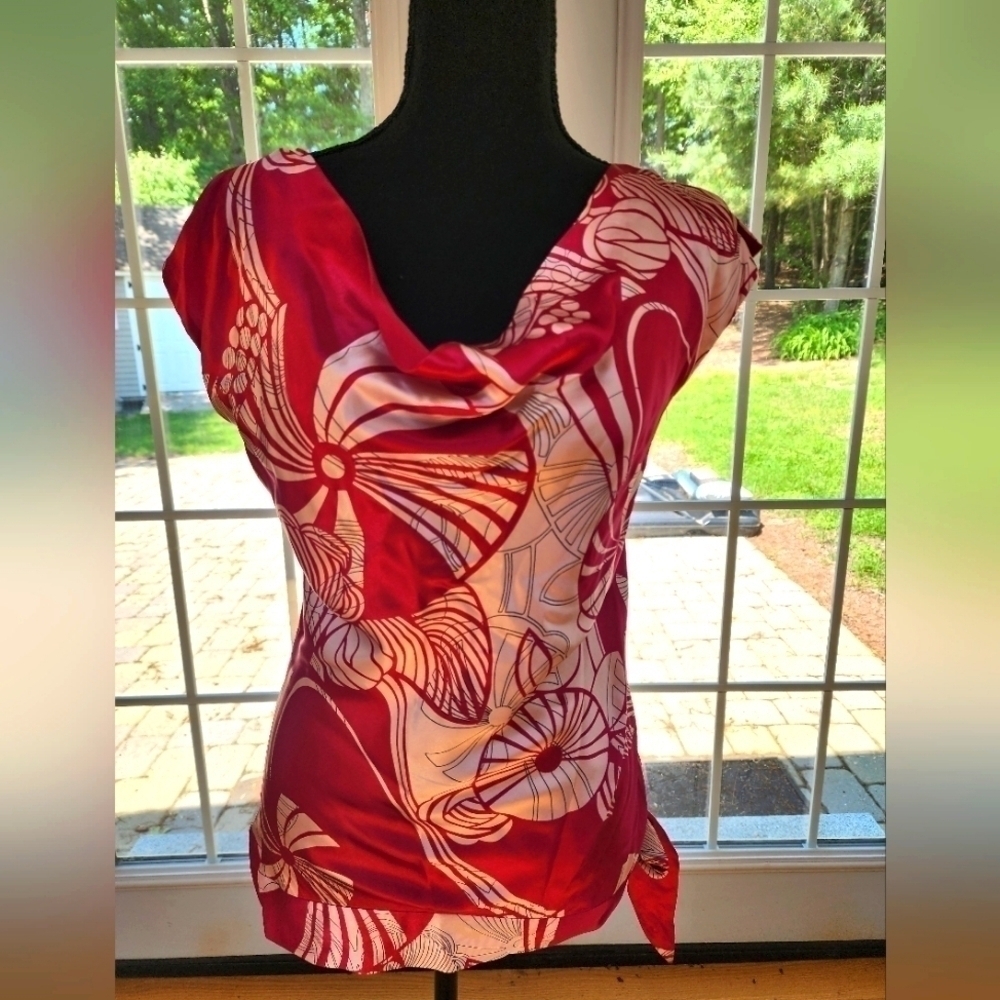 Kenneth Cole pink pattern top size 4